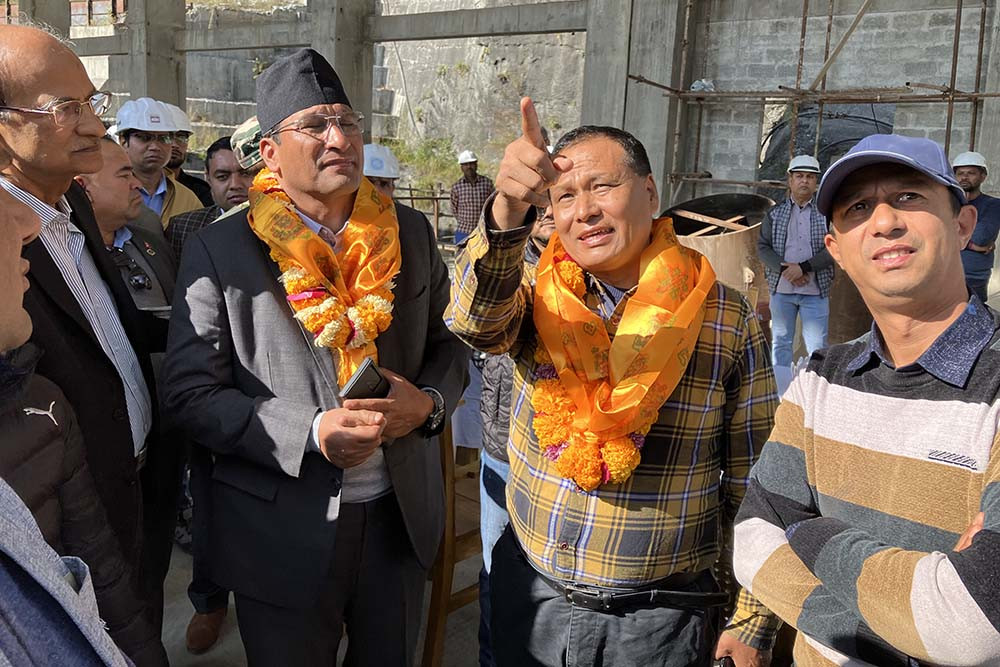 Court order to halt extraction of river materials affects Rahughat hydel project